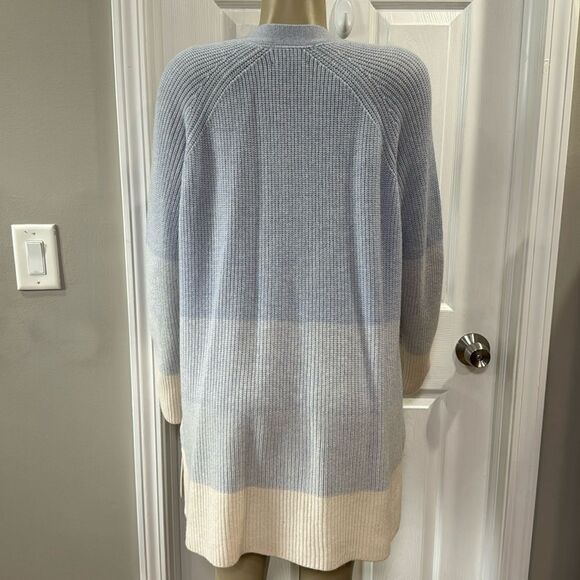 PURE COLLECTION SWING CARDIGAN. LIGHT BLUE/CREAM. WOOL AND CASHMERE - Picture 2 of 9